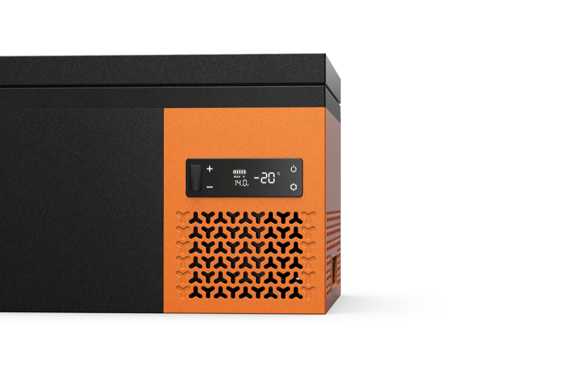 Panneau de température numérique sur une glacière S18 orange.